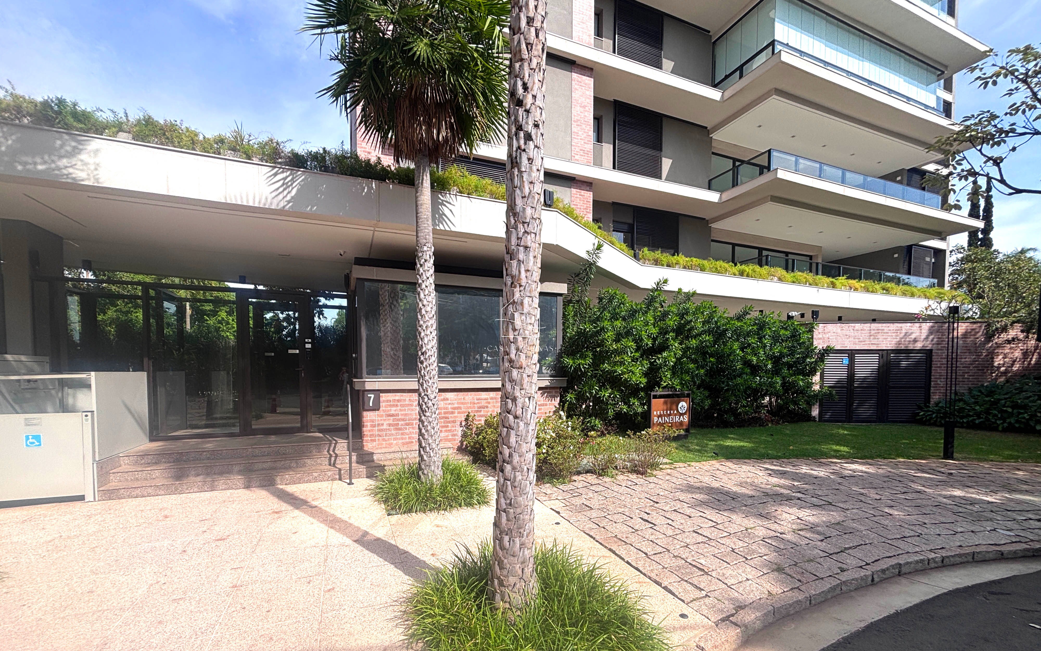 Apartamento, 3 quartos, 140 m² - Foto 1