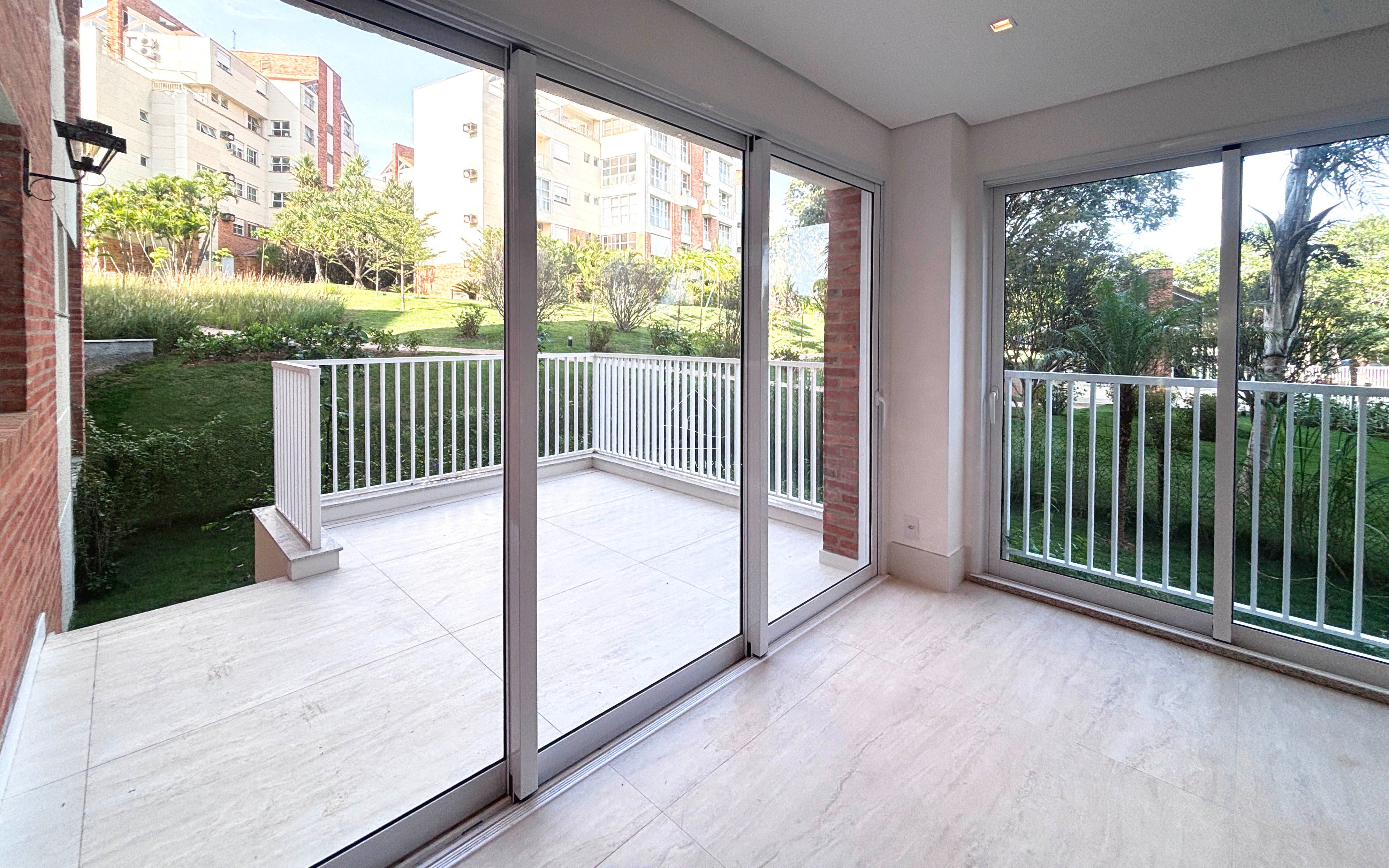 Apartamento, 3 quartos, 221 m² - Foto 2