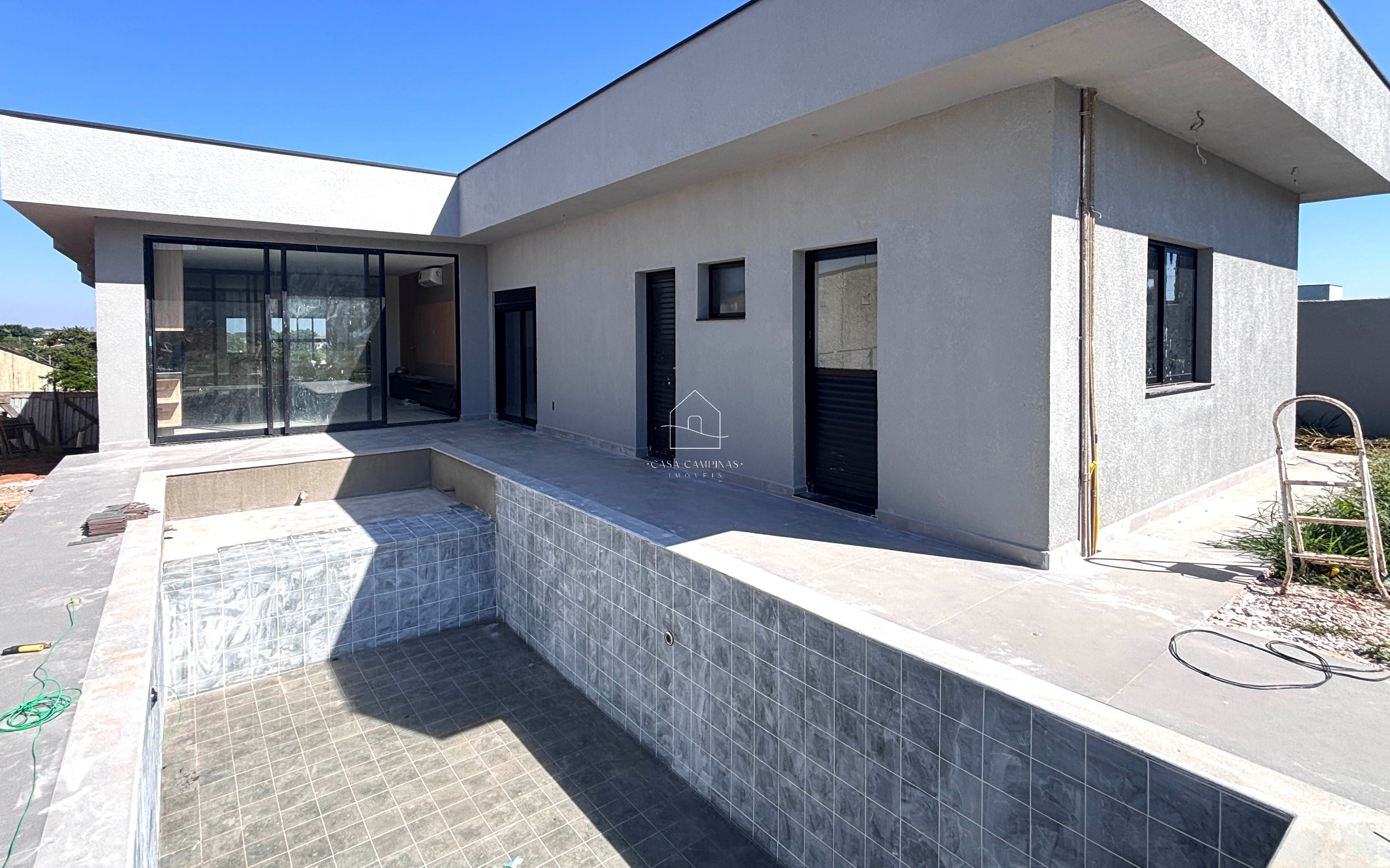 Casa de Condomínio, 4 quartos - Foto 1