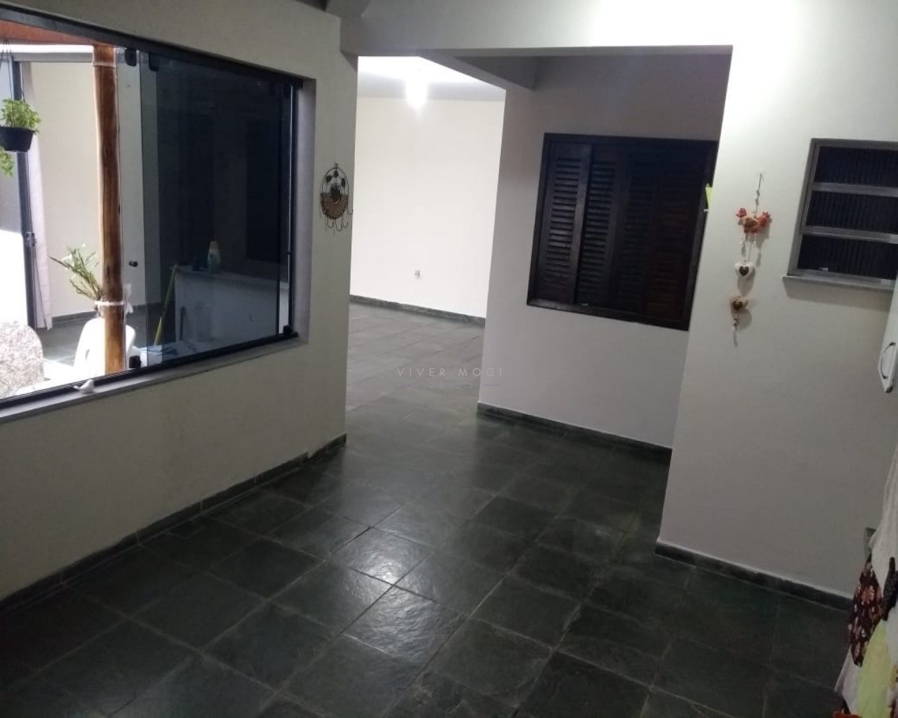 Sobrado à venda com 3 quartos, 300m² - Foto 3