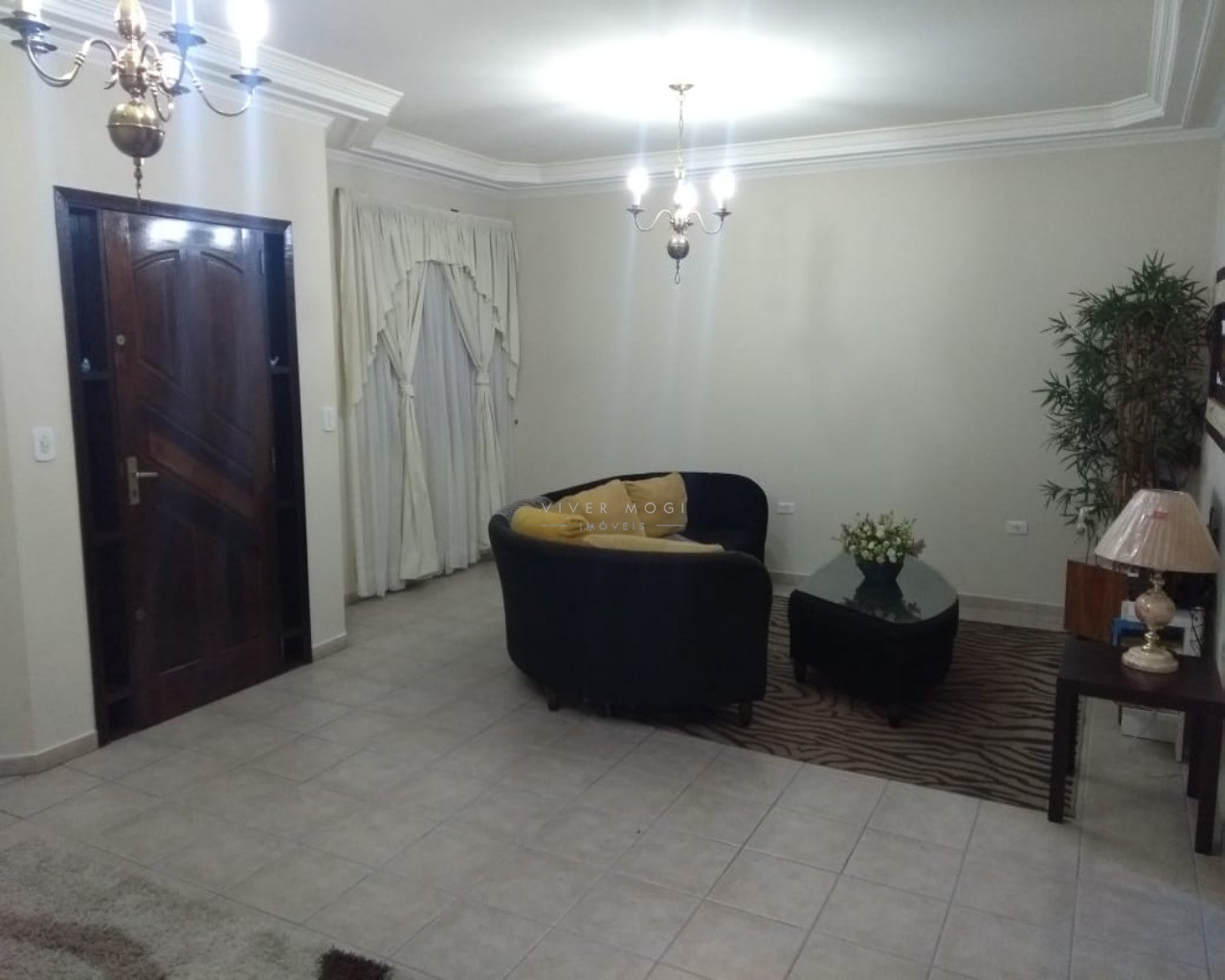 Sobrado à venda com 3 quartos, 300m² - Foto 2