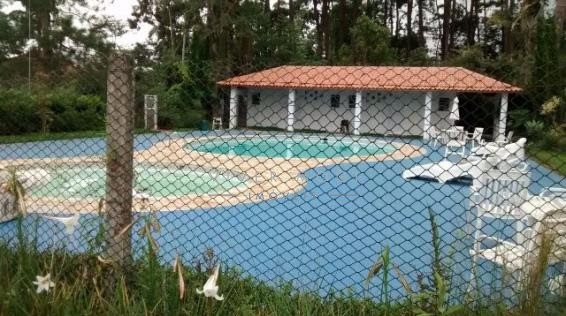 Fazenda à venda com 4 quartos, 600m² - Foto 2