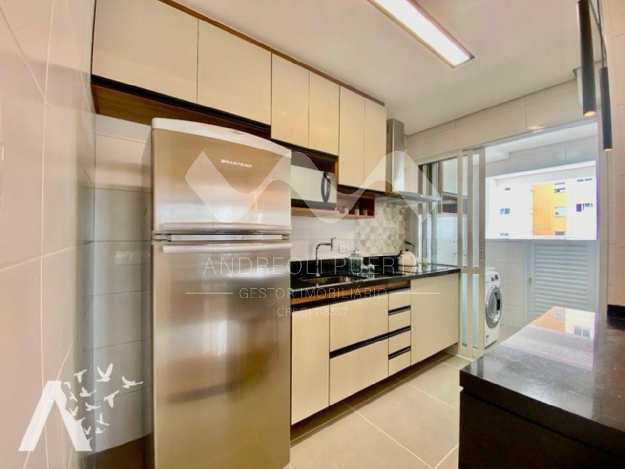 Apartamento à venda com 2 quartos, 68m² - Foto 10