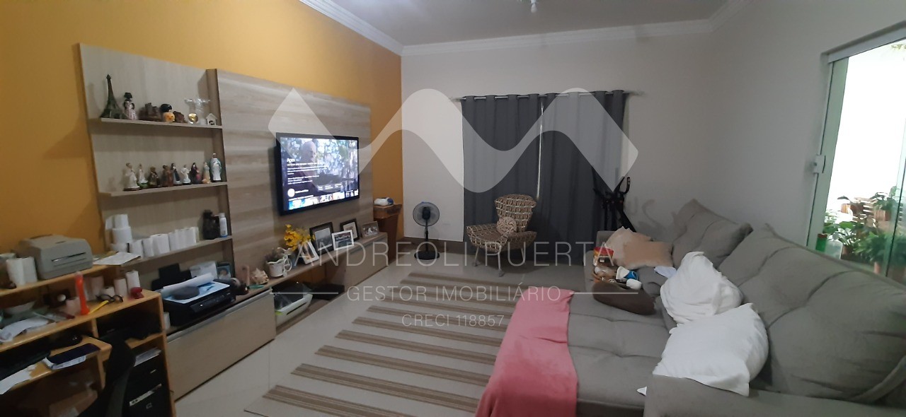 Sobrado à venda com 3 quartos, 150m² - Foto 1