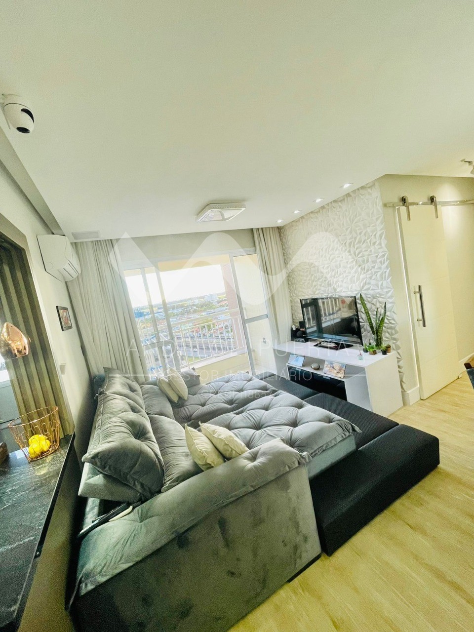 Apartamento à venda com 2 quartos, 60m² - Foto 1