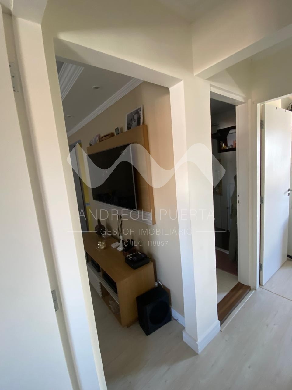 Apartamento à venda com 2 quartos, 56m² - Foto 11