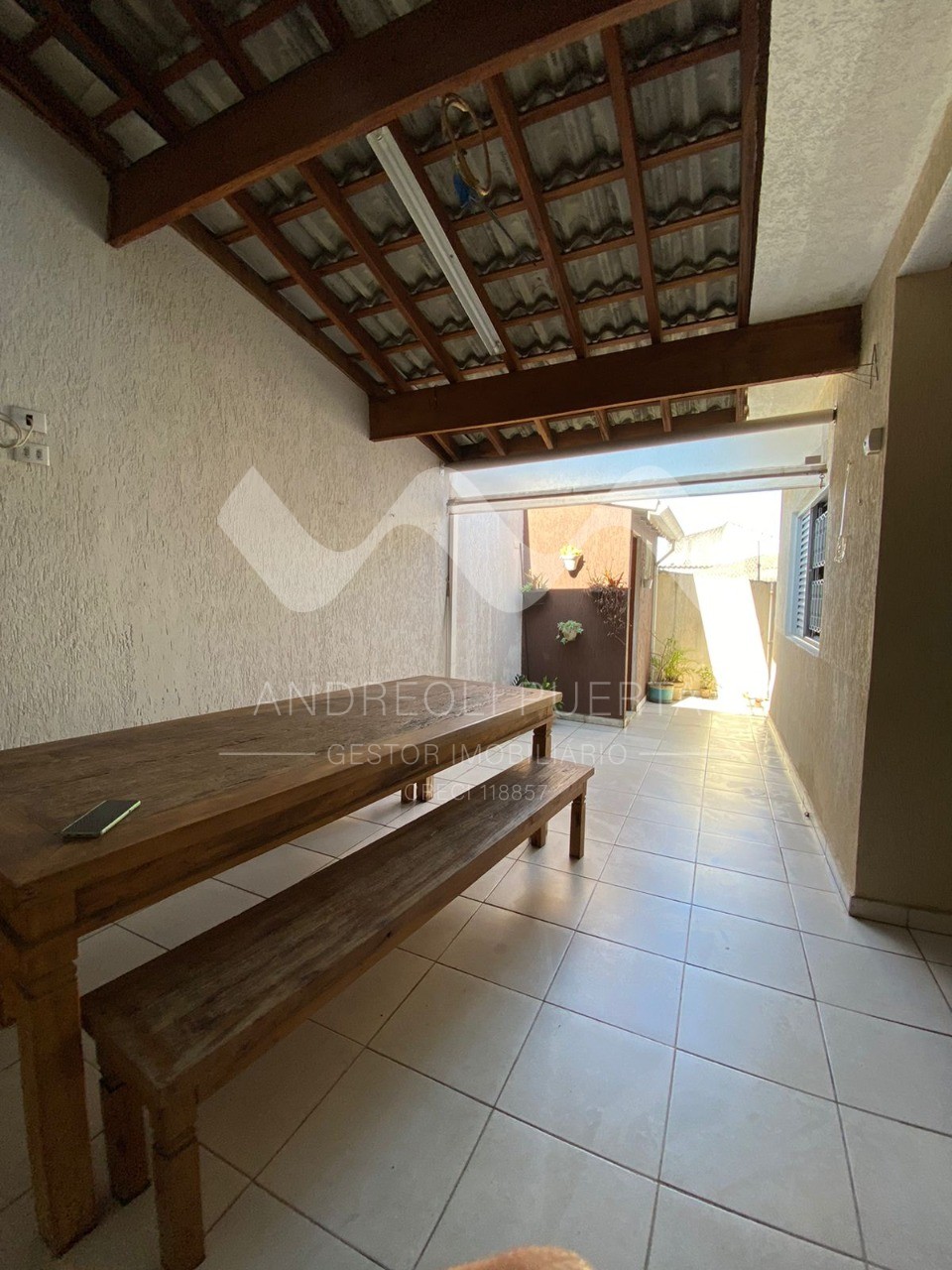 Casa à venda com 2 quartos, 201m² - Foto 4