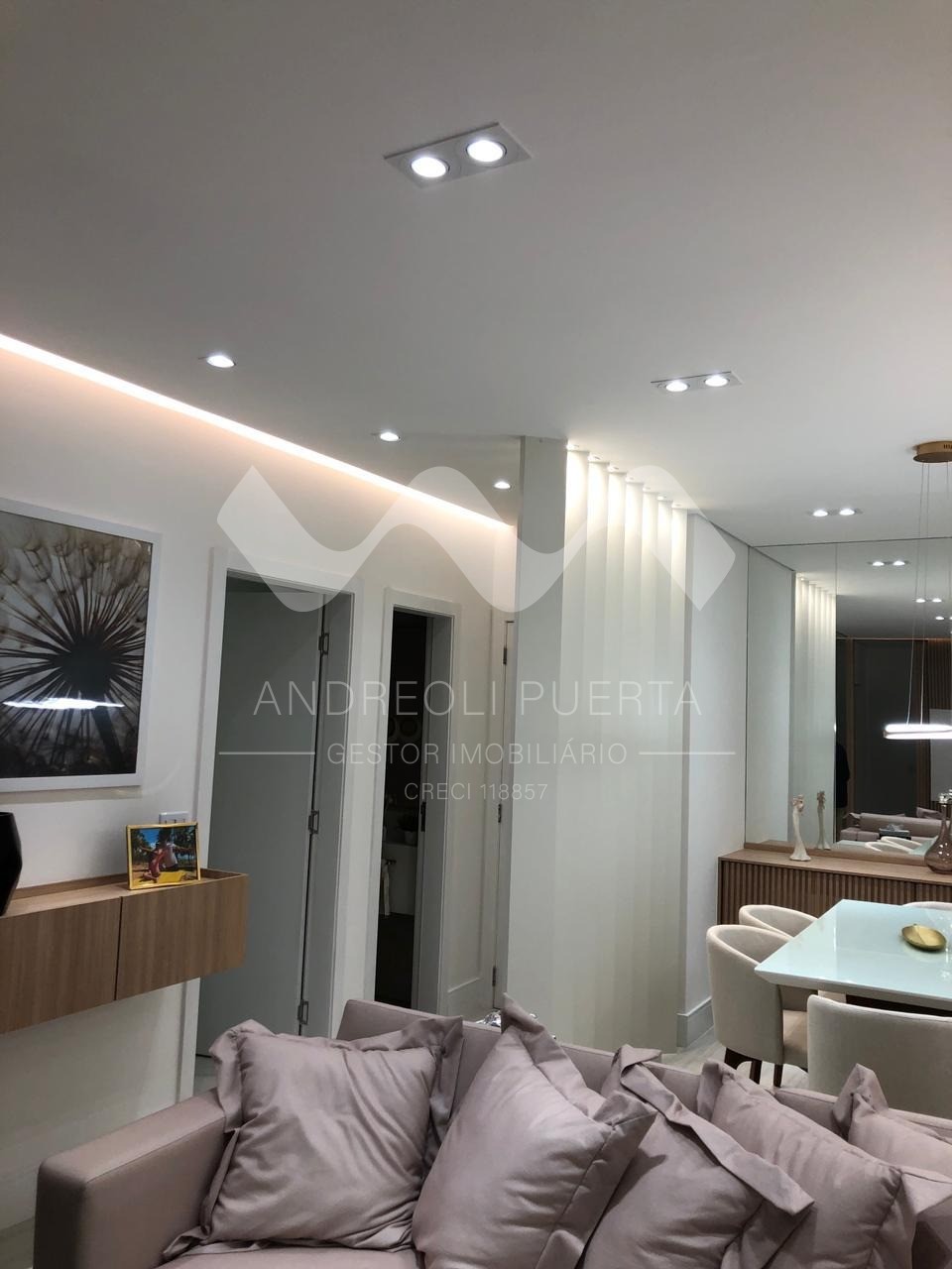 Apartamento à venda com 2 quartos, 80m² - Foto 16