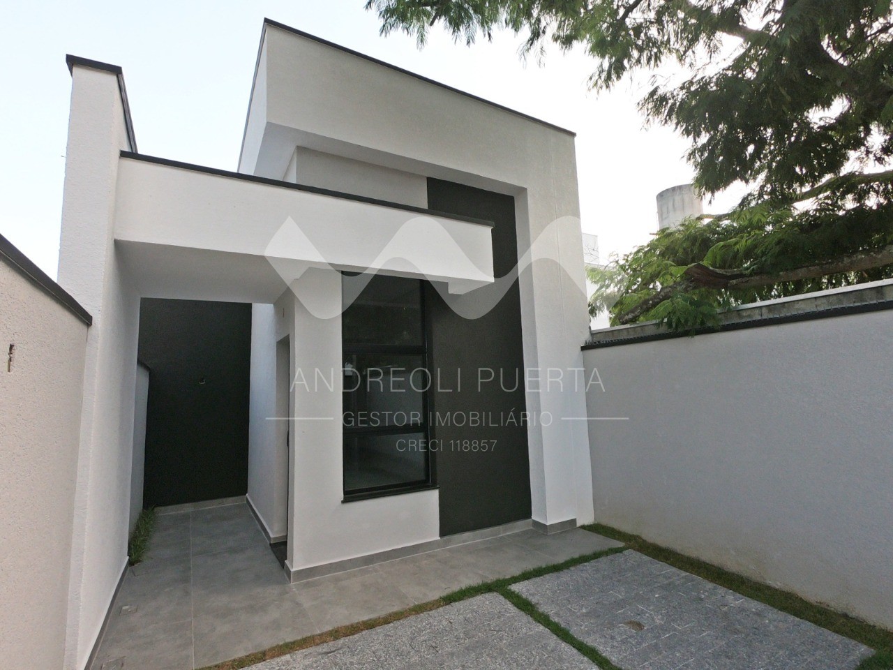 Casa à venda com 3 quartos, 160m² - Foto 1