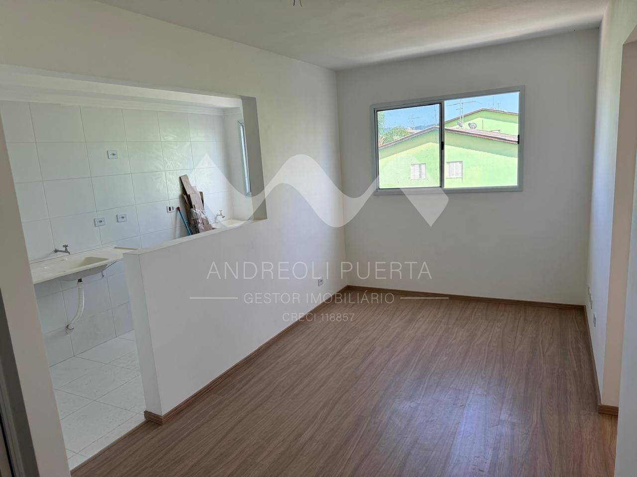 Apartamento à venda com 2 quartos, 40m² - Foto 1