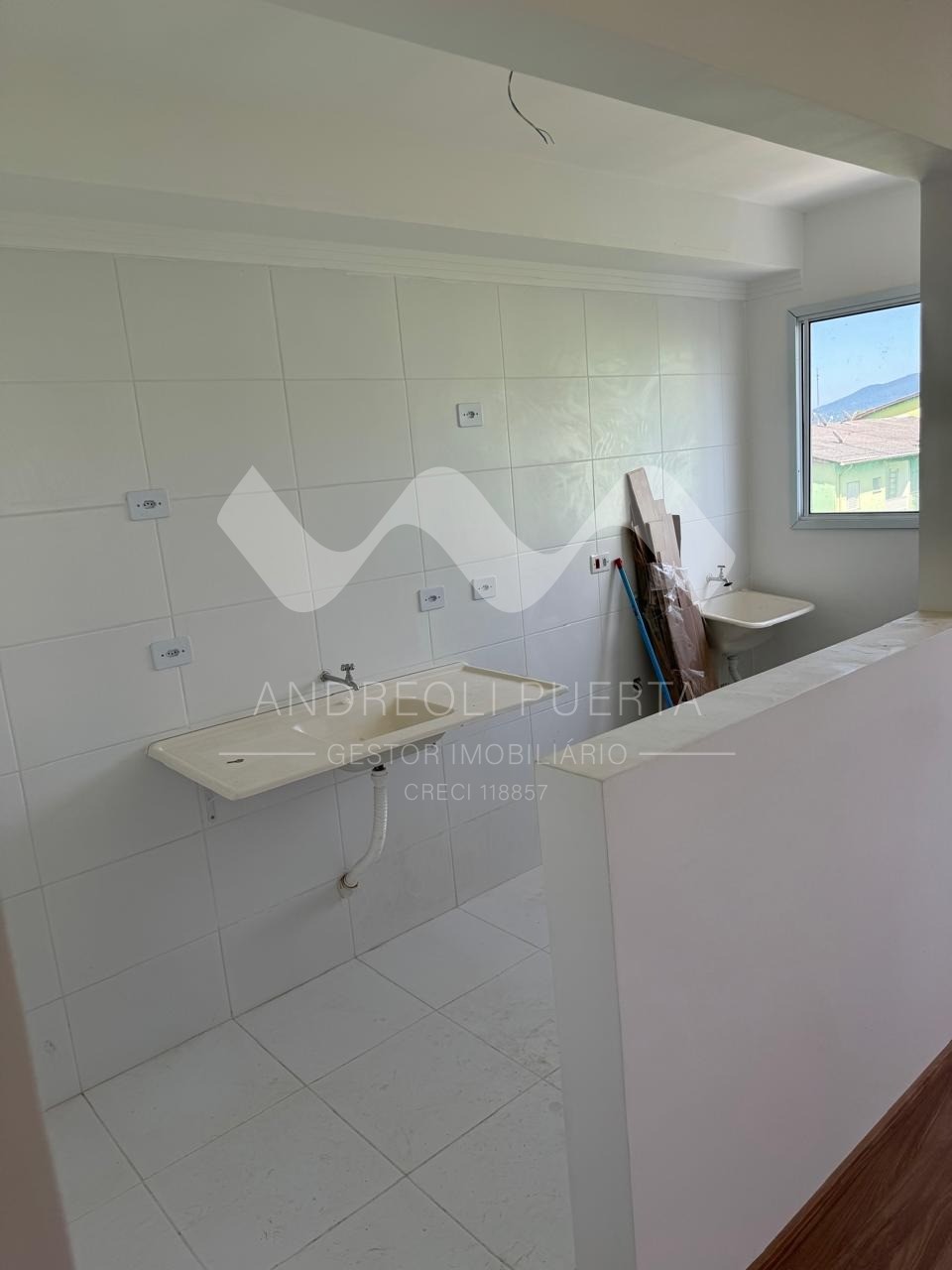 Apartamento à venda com 2 quartos, 40m² - Foto 12