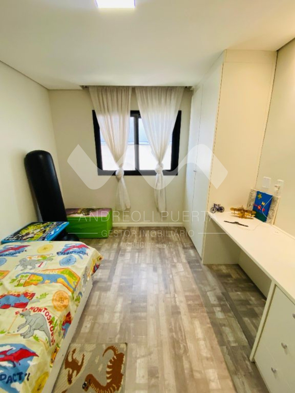 Casa de Condomínio à venda com 3 quartos, 300m² - Foto 11