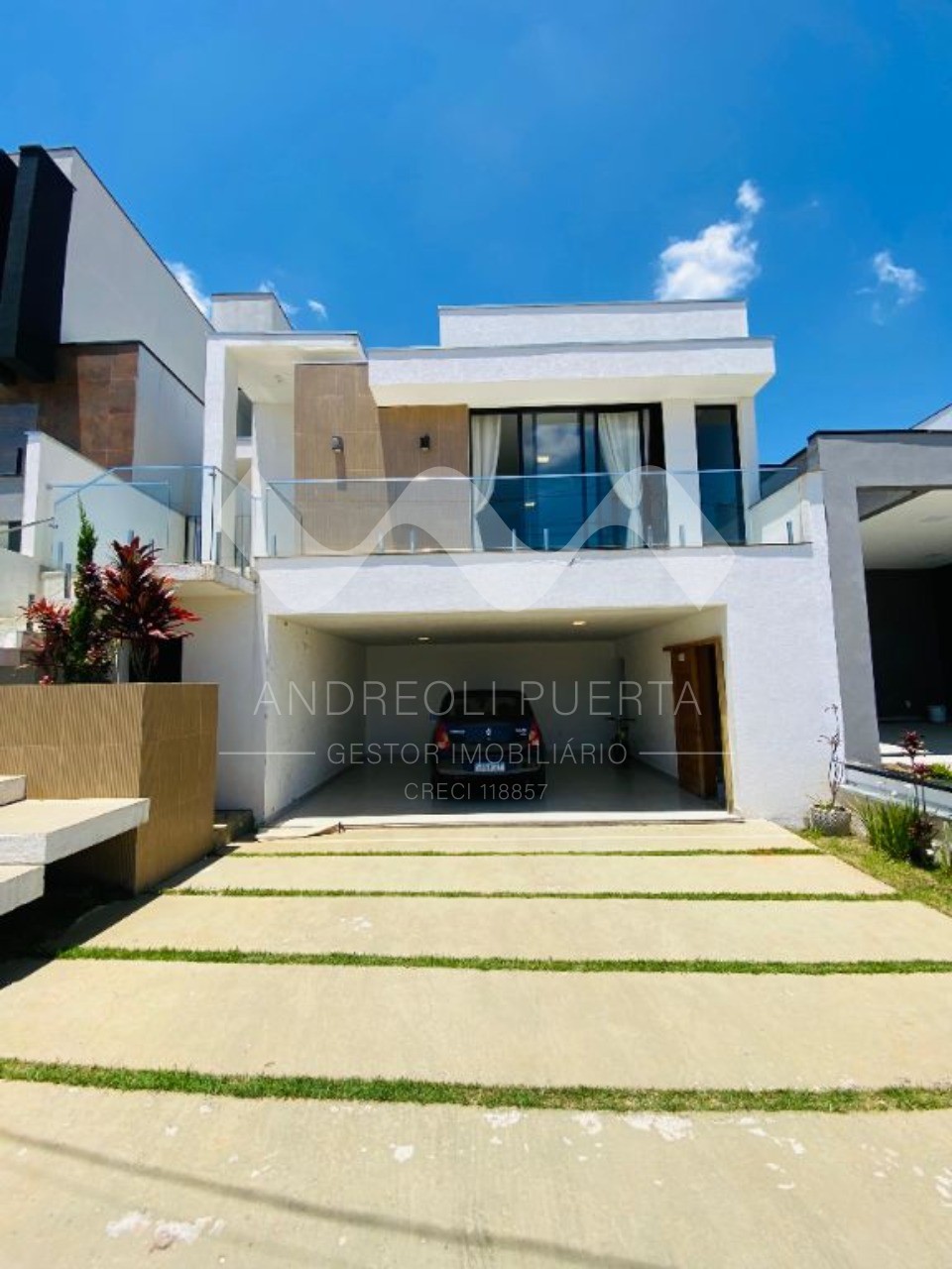 Casa de Condomínio à venda com 3 quartos, 300m² - Foto 1