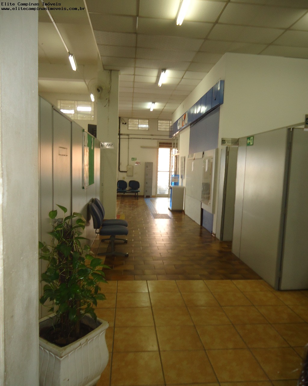 Prédio Inteiro à venda com 3 quartos, 1600m² - Foto 6