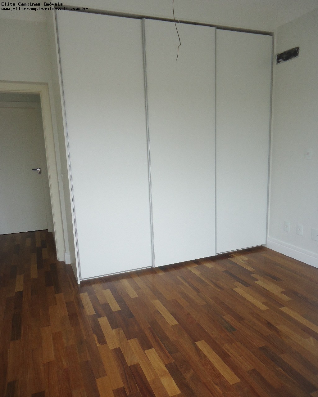 Casa de Condomínio à venda com 3 quartos, 250m² - Foto 15