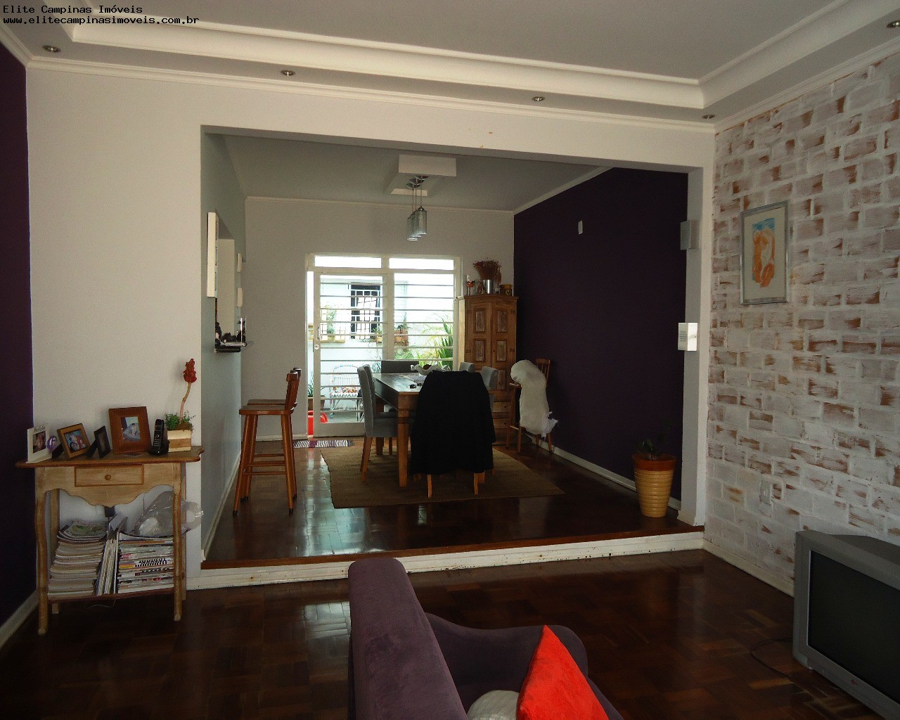 Casa à venda com 3 quartos, 300m² - Foto 1