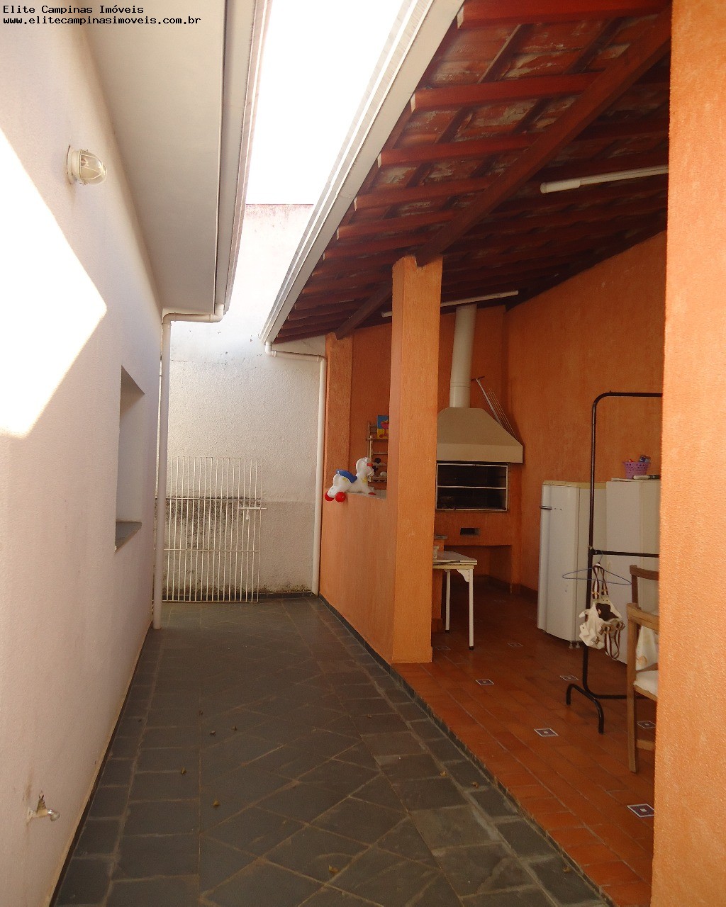 Casa à venda com 3 quartos, 300m² - Foto 29