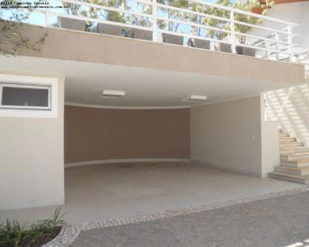 Casa de Condomínio à venda com 4 quartos, 980m² - Foto 2