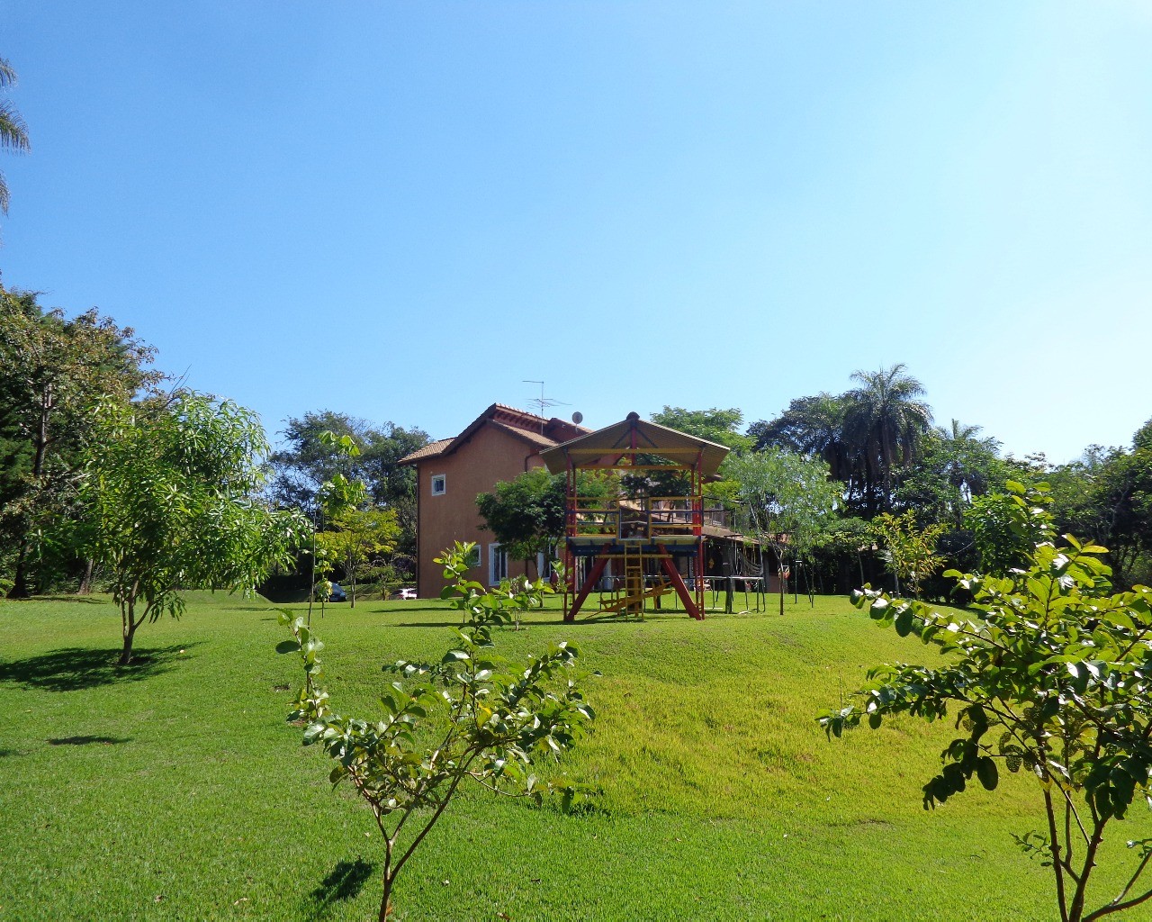 Casa de Condomínio para alugar com 4 quartos, 5900m² - Foto 4