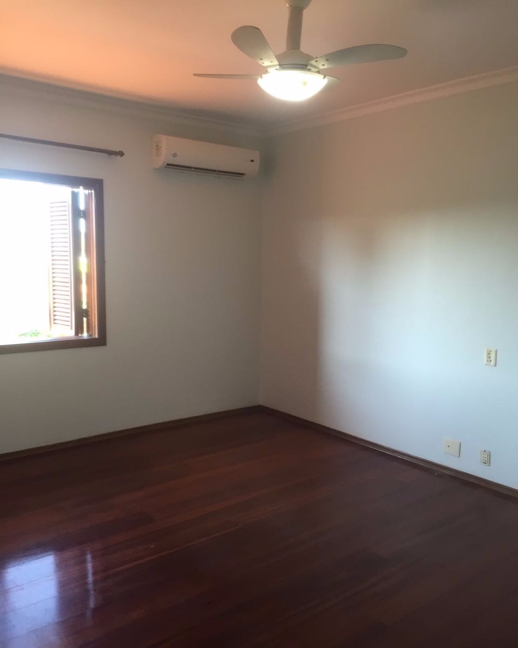 Casa de Condomínio à venda com 4 quartos, 600m² - Foto 52