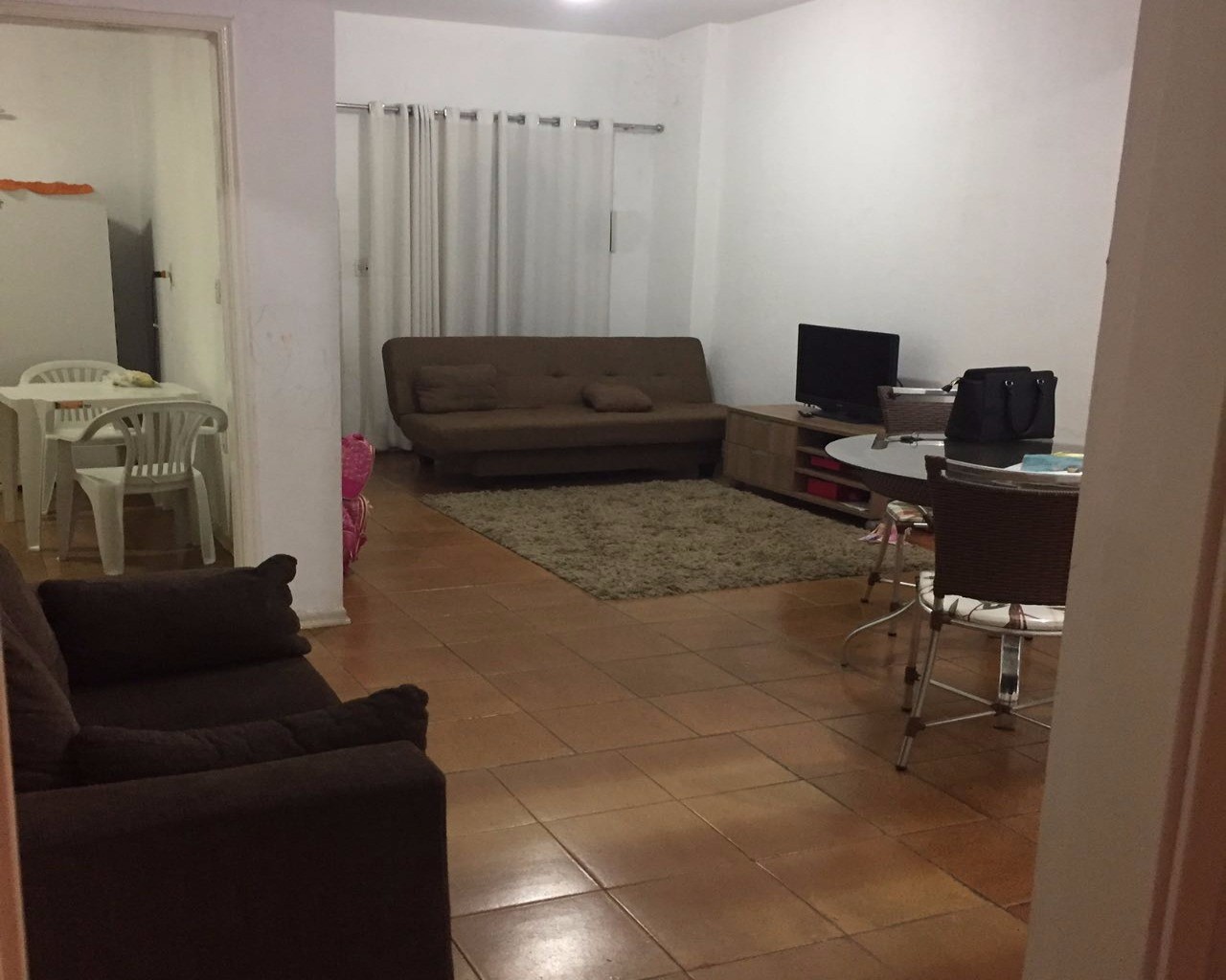 Casa à venda com 3 quartos, 297m² - Foto 1