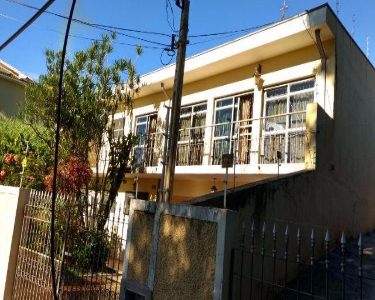 Casa à venda com 4 quartos, 560m² - Foto 2