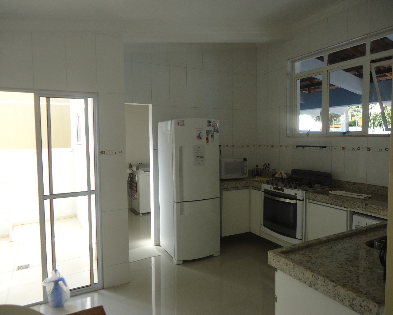 Casa à venda com 4 quartos, 300m² - Foto 9