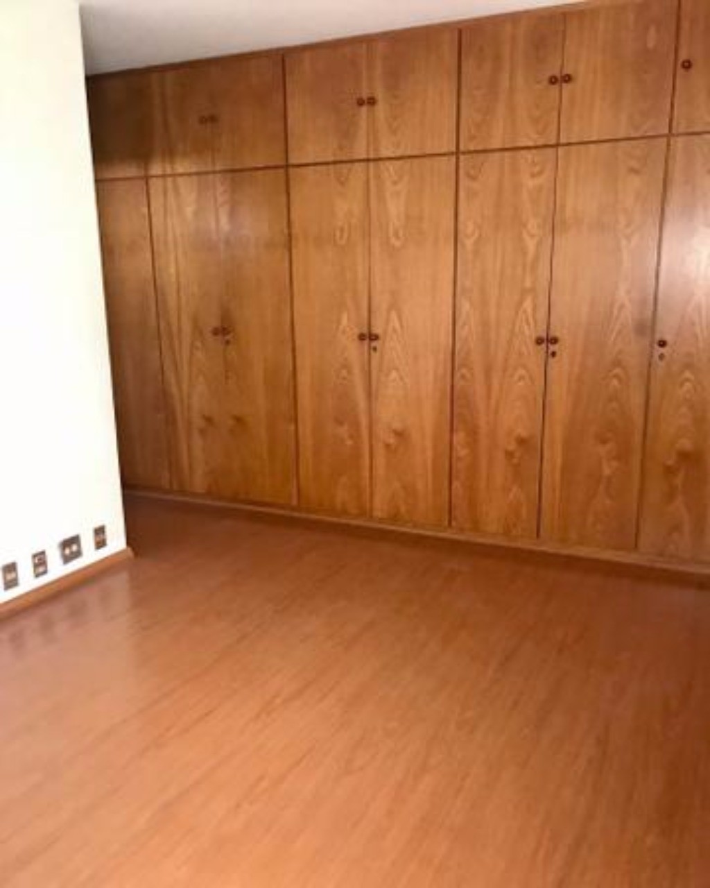 Apartamento à venda com 4 quartos, 164m² - Foto 7