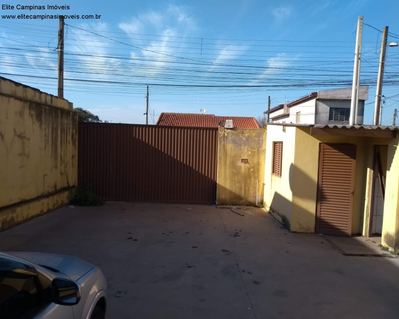 Casa à venda com 2 quartos, 250m² - Foto 2