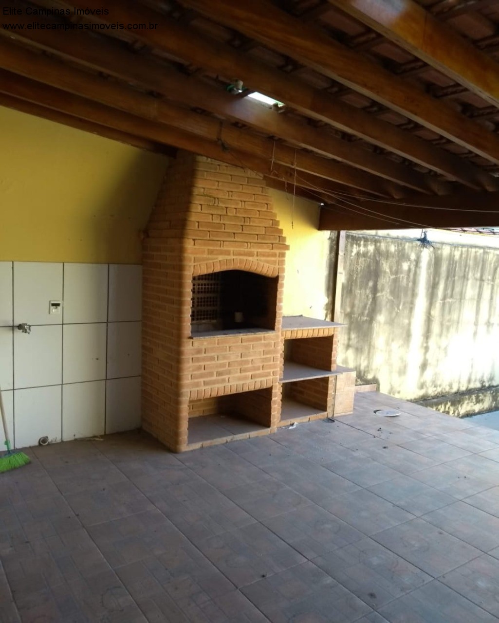 Casa à venda com 2 quartos, 250m² - Foto 4