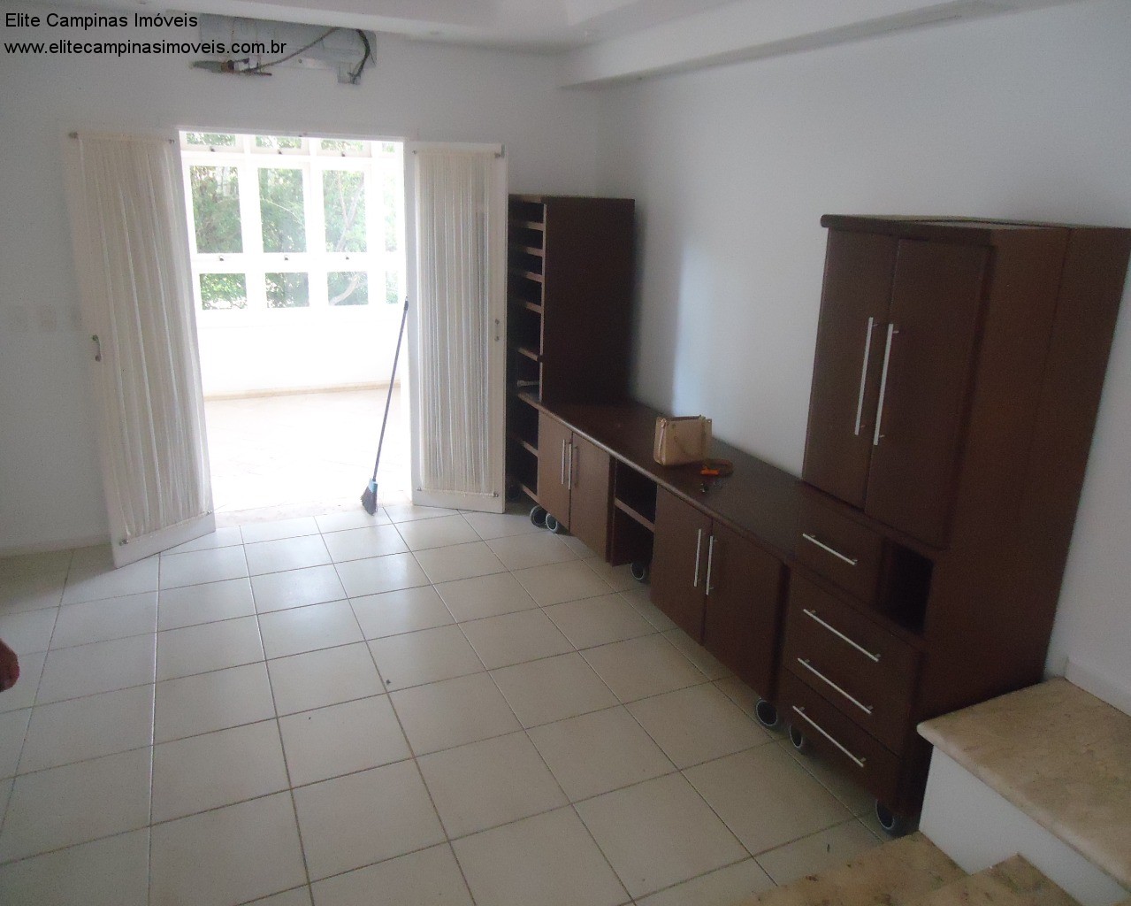 Casa de Condomínio à venda com 4 quartos, 350m² - Foto 6