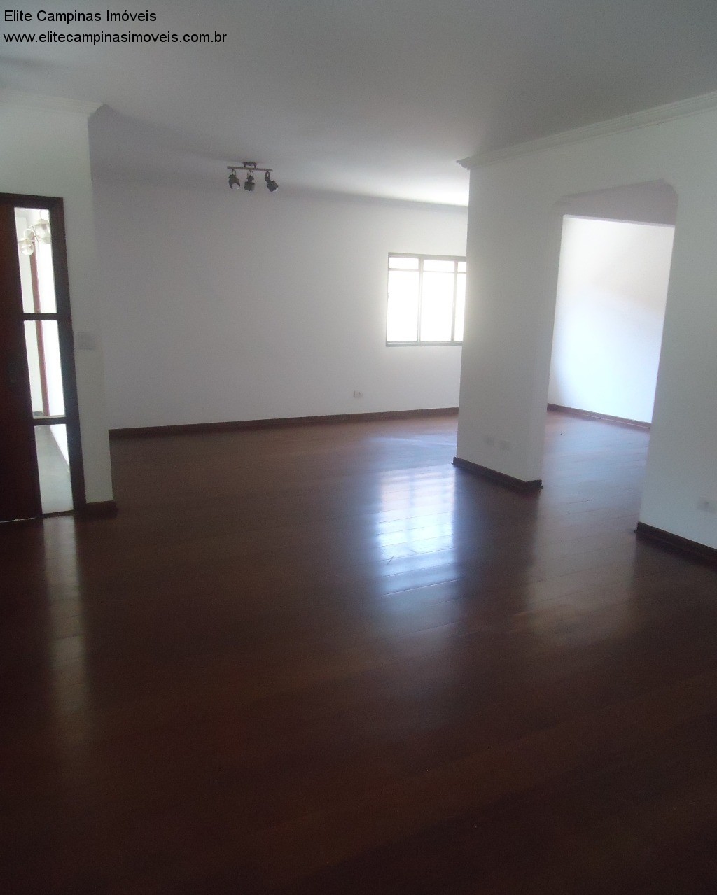 Casa de Condomínio à venda com 3 quartos, 250m² - Foto 5