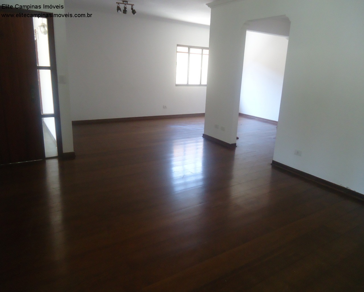 Casa de Condomínio à venda com 3 quartos, 250m² - Foto 6