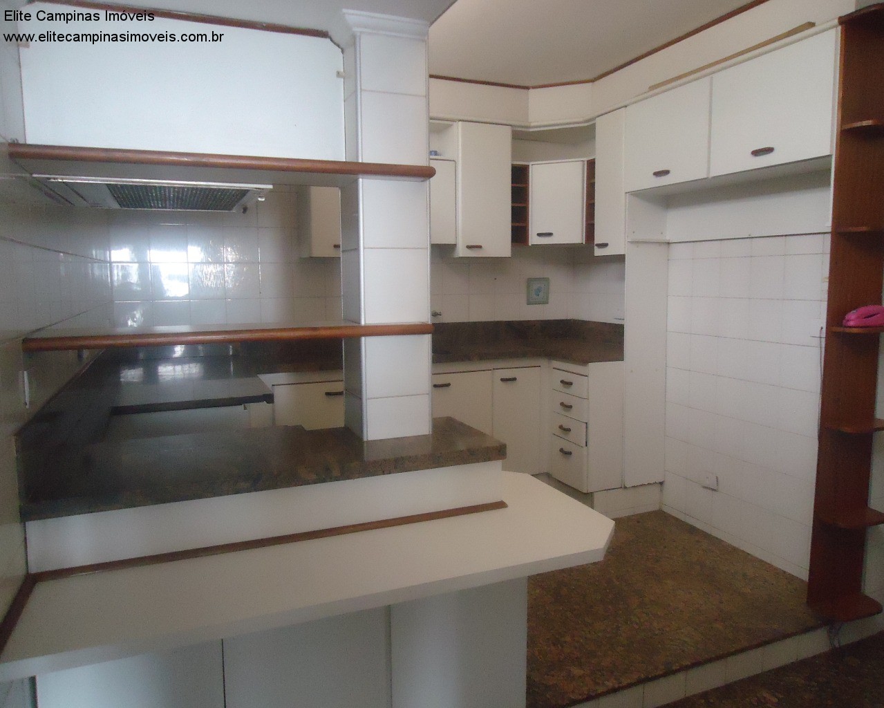 Casa de Condomínio à venda com 3 quartos, 250m² - Foto 18