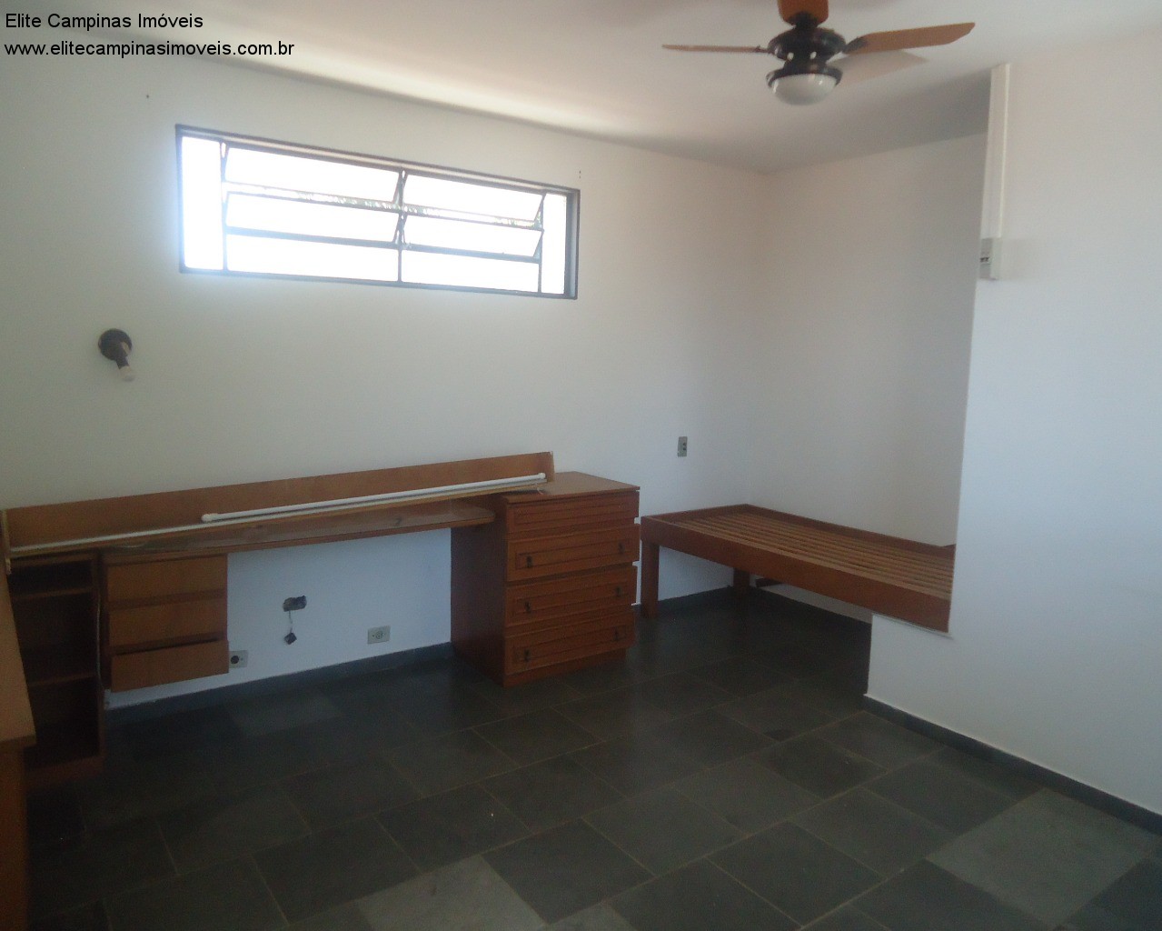 Casa de Condomínio à venda com 3 quartos, 250m² - Foto 26