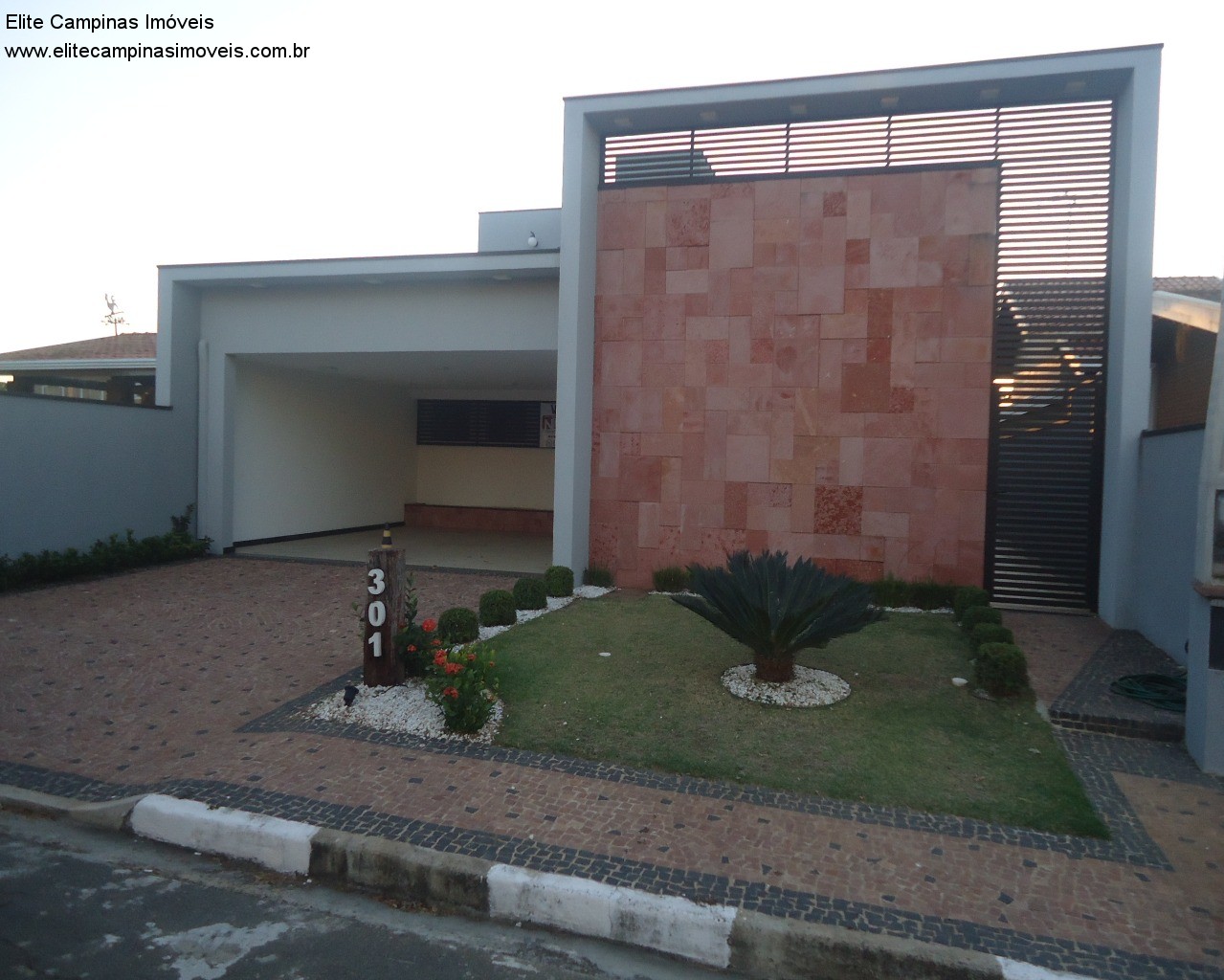 Casa de Condomínio à venda com 3 quartos, 500m² - Foto 2