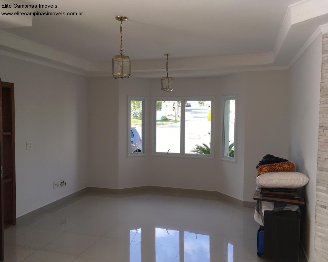 Casa de Condomínio à venda com 3 quartos, 310m² - Foto 4