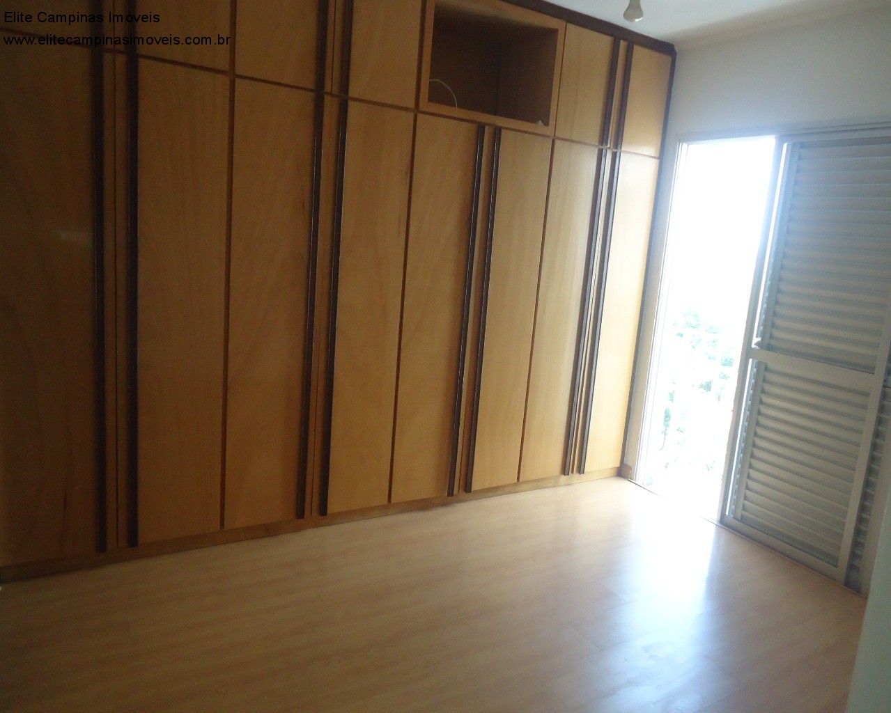 Apartamento à venda com 3 quartos, 180m² - Foto 12