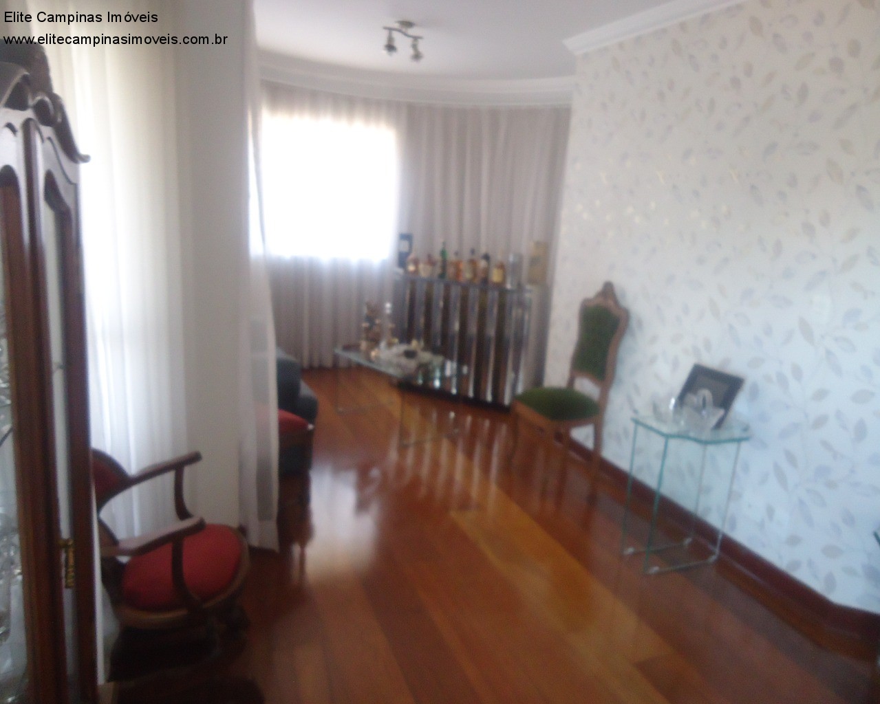 Apartamento à venda com 3 quartos, 180m² - Foto 4