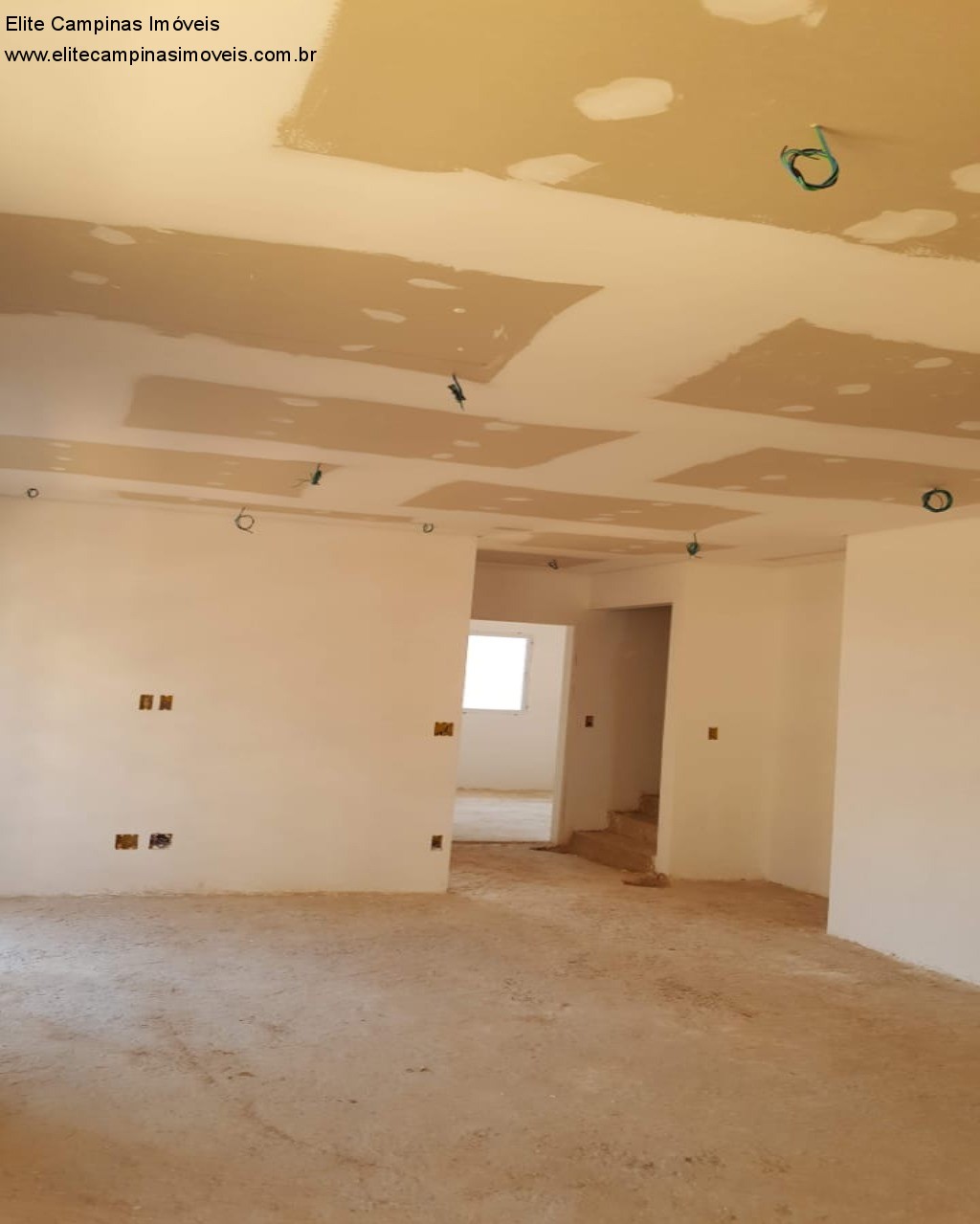 Sobrado à venda com 4 quartos, 360m² - Foto 4