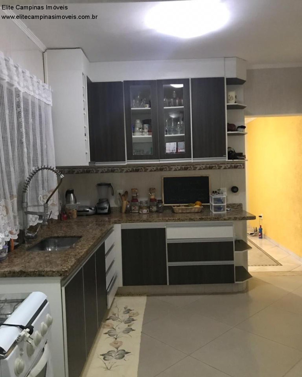 Casa à venda com 3 quartos, 270m² - Foto 8