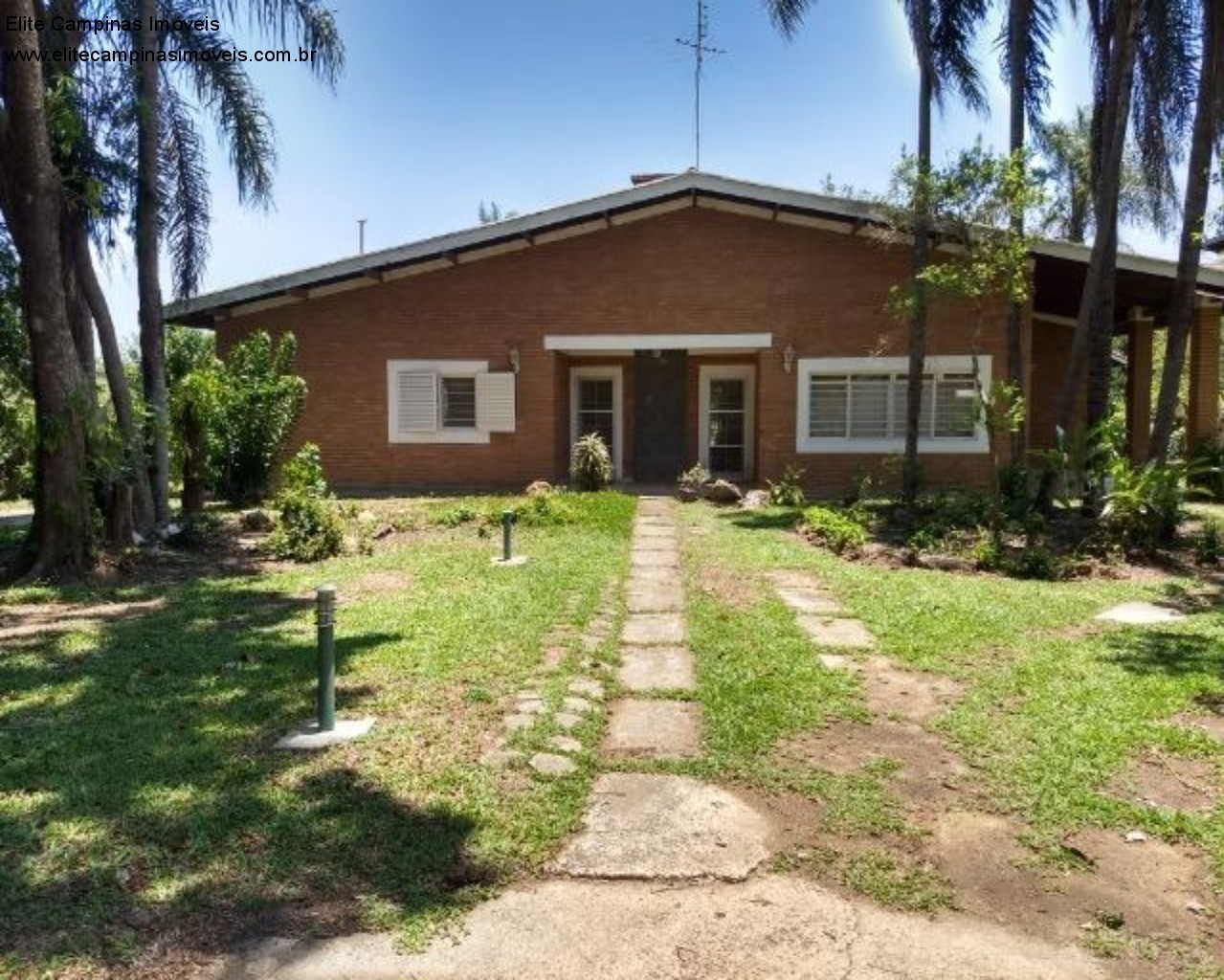 Fazenda à venda com 4 quartos, 1700m² - Foto 1