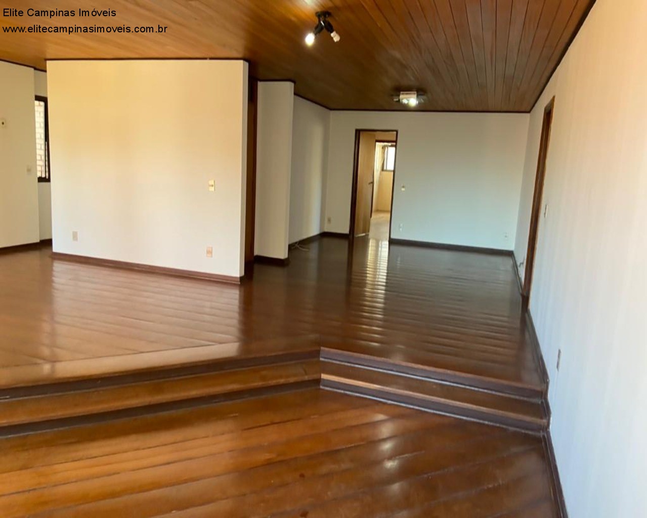 Apartamento à venda com 4 quartos, 182m² - Foto 2