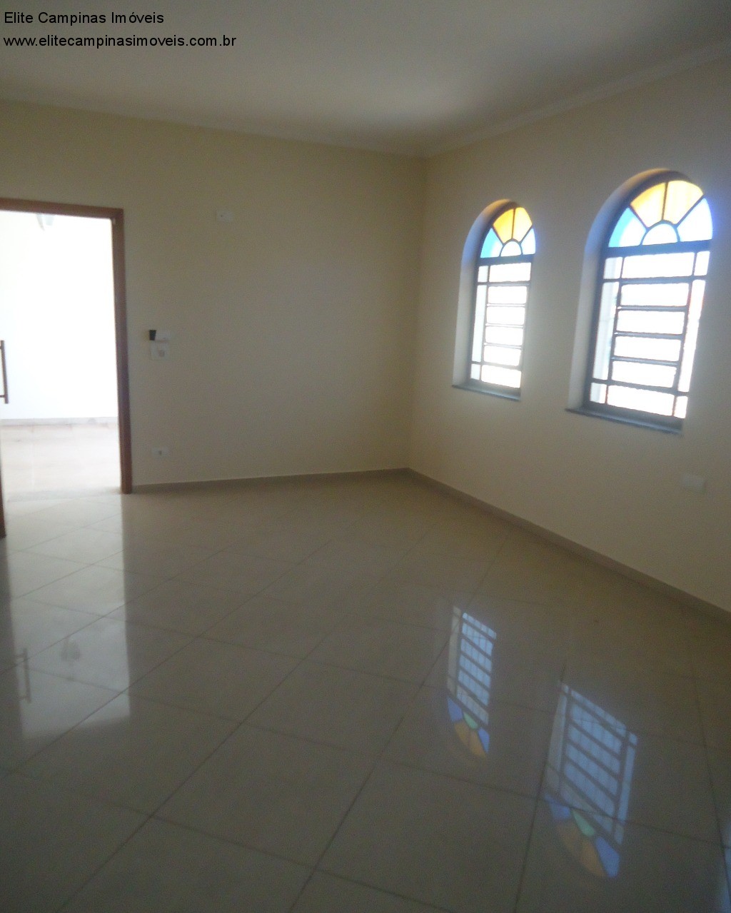 Casa à venda com 1 quarto, 300m² - Foto 4