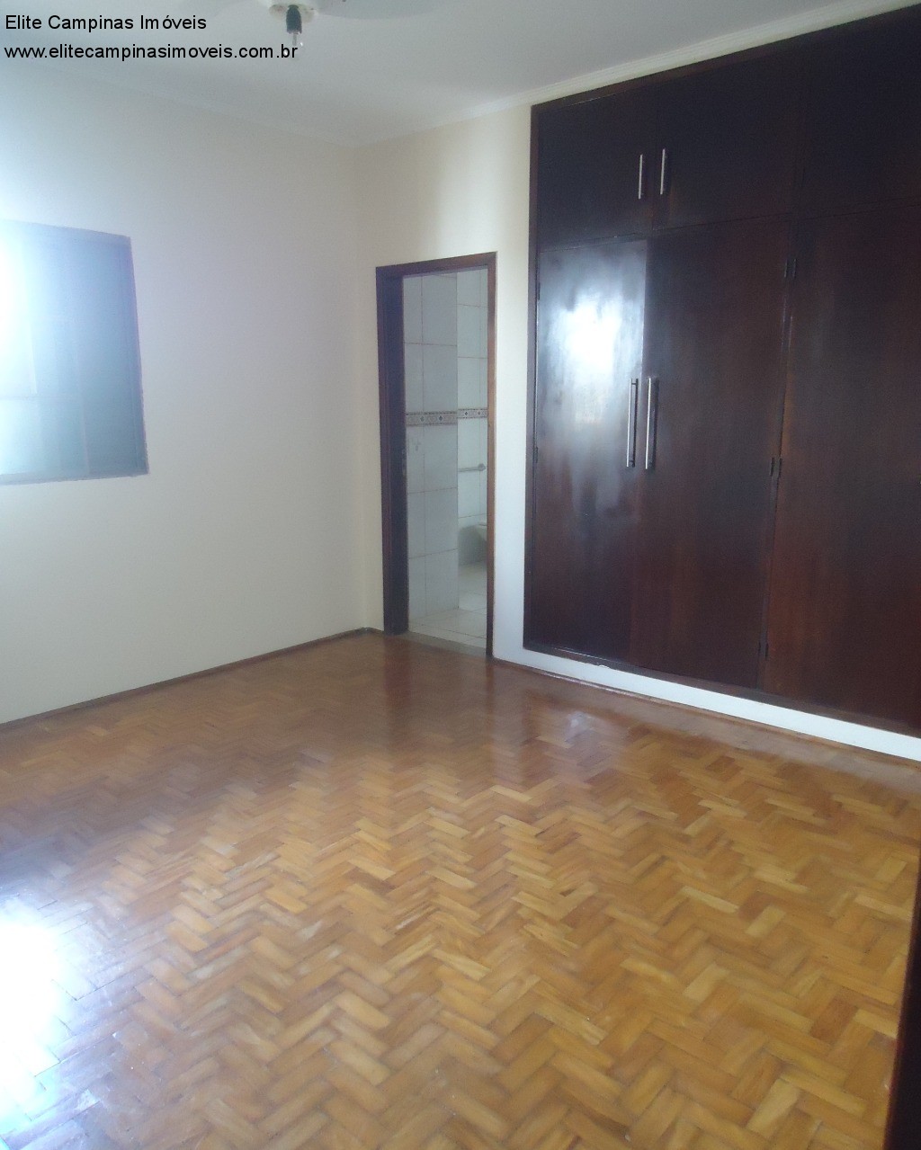 Casa à venda com 1 quarto, 300m² - Foto 10