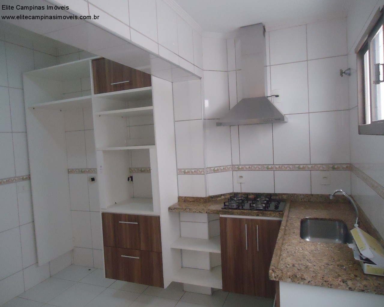 Casa à venda com 1 quarto, 300m² - Foto 12