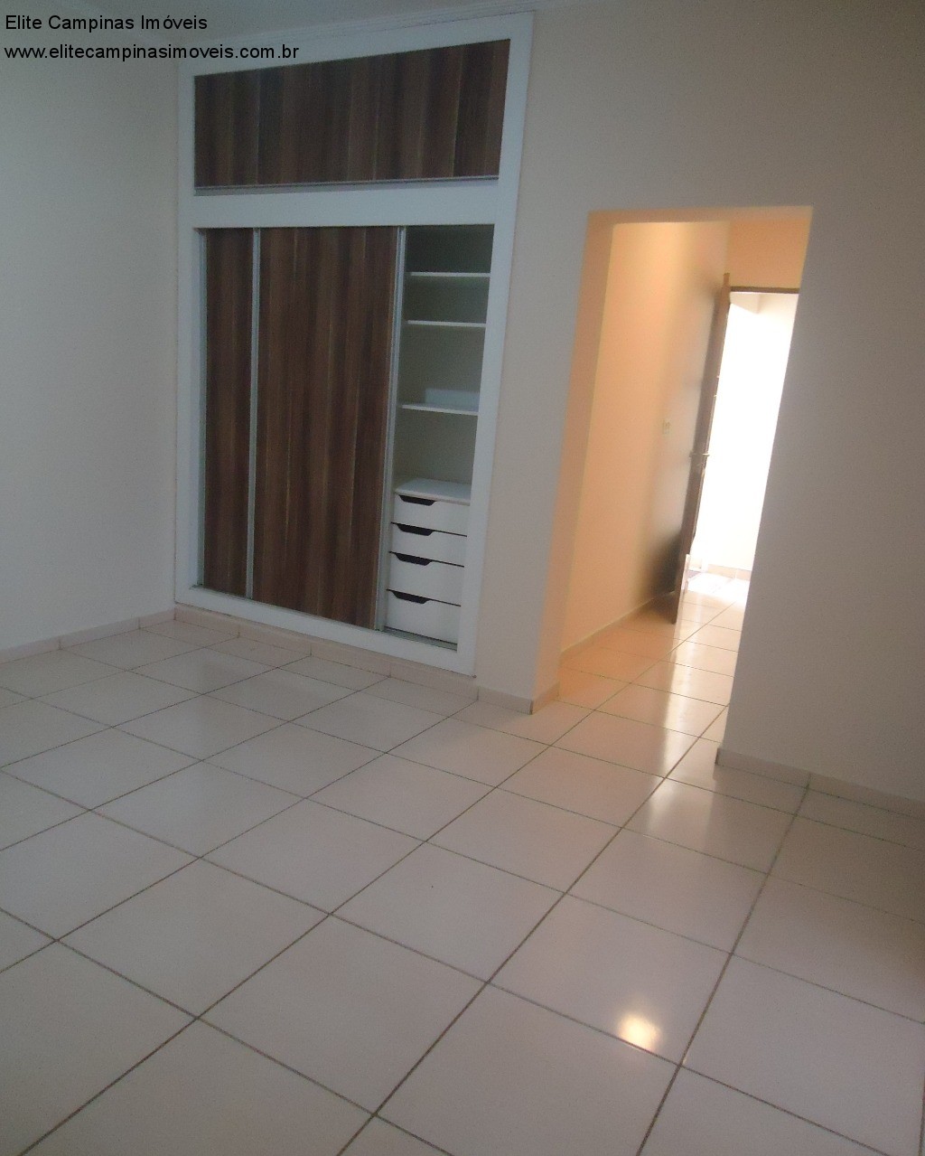 Casa à venda com 1 quarto, 300m² - Foto 15