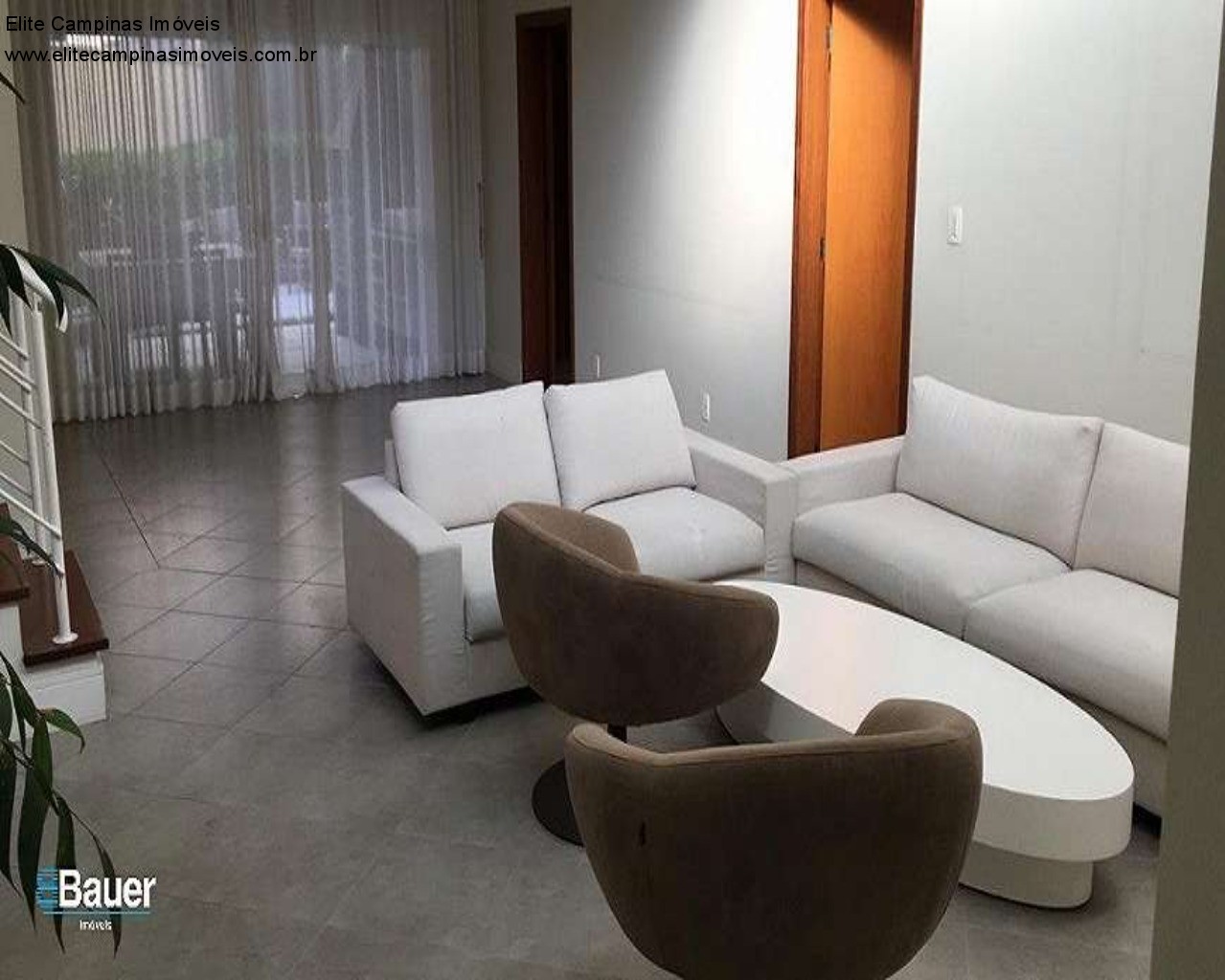 Casa de Condomínio à venda com 3 quartos, 300m² - Foto 2