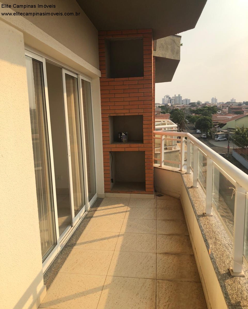 Apartamento à venda com 3 quartos, 116m² - Foto 2