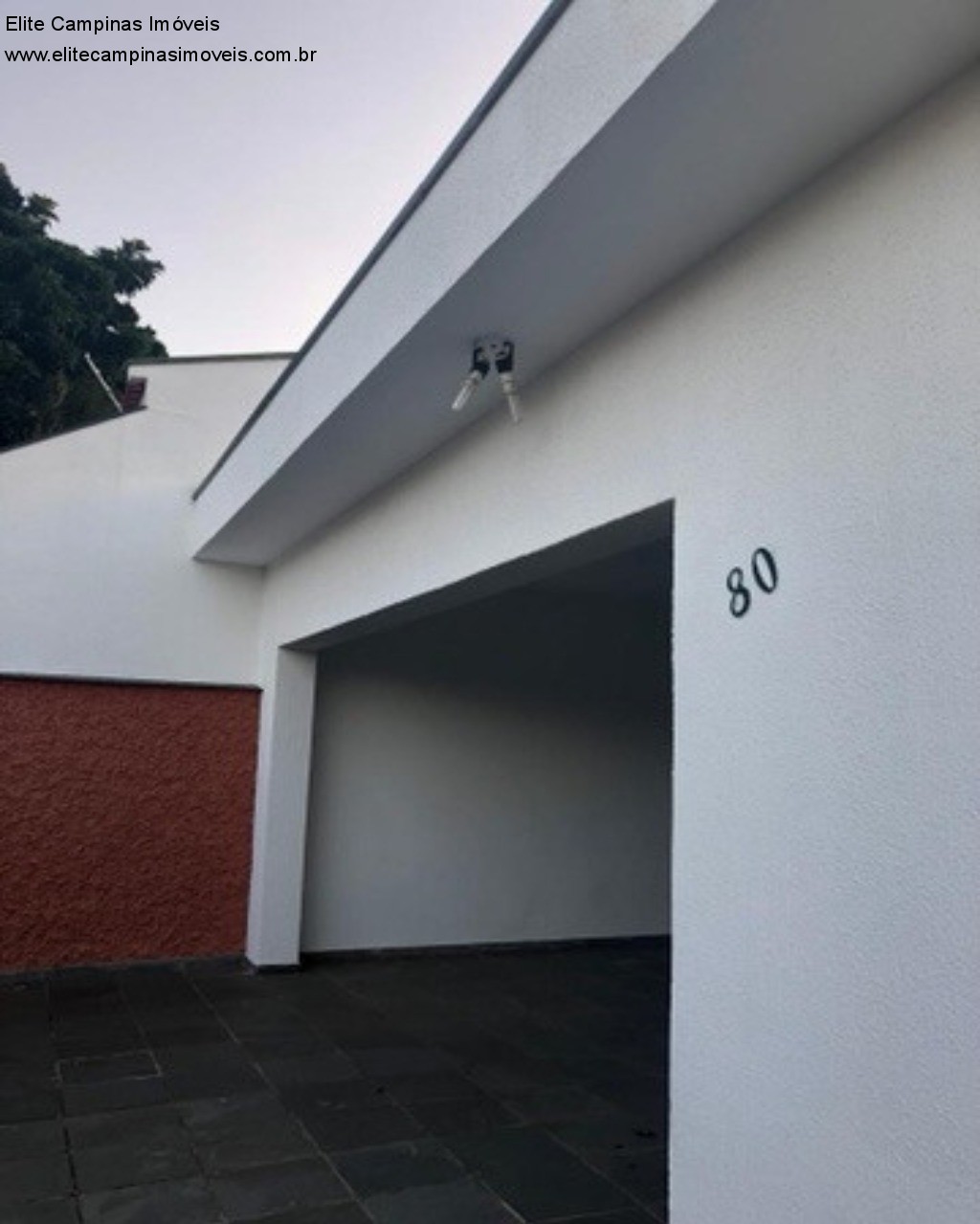 Casa à venda com 3 quartos, 307m² - Foto 2